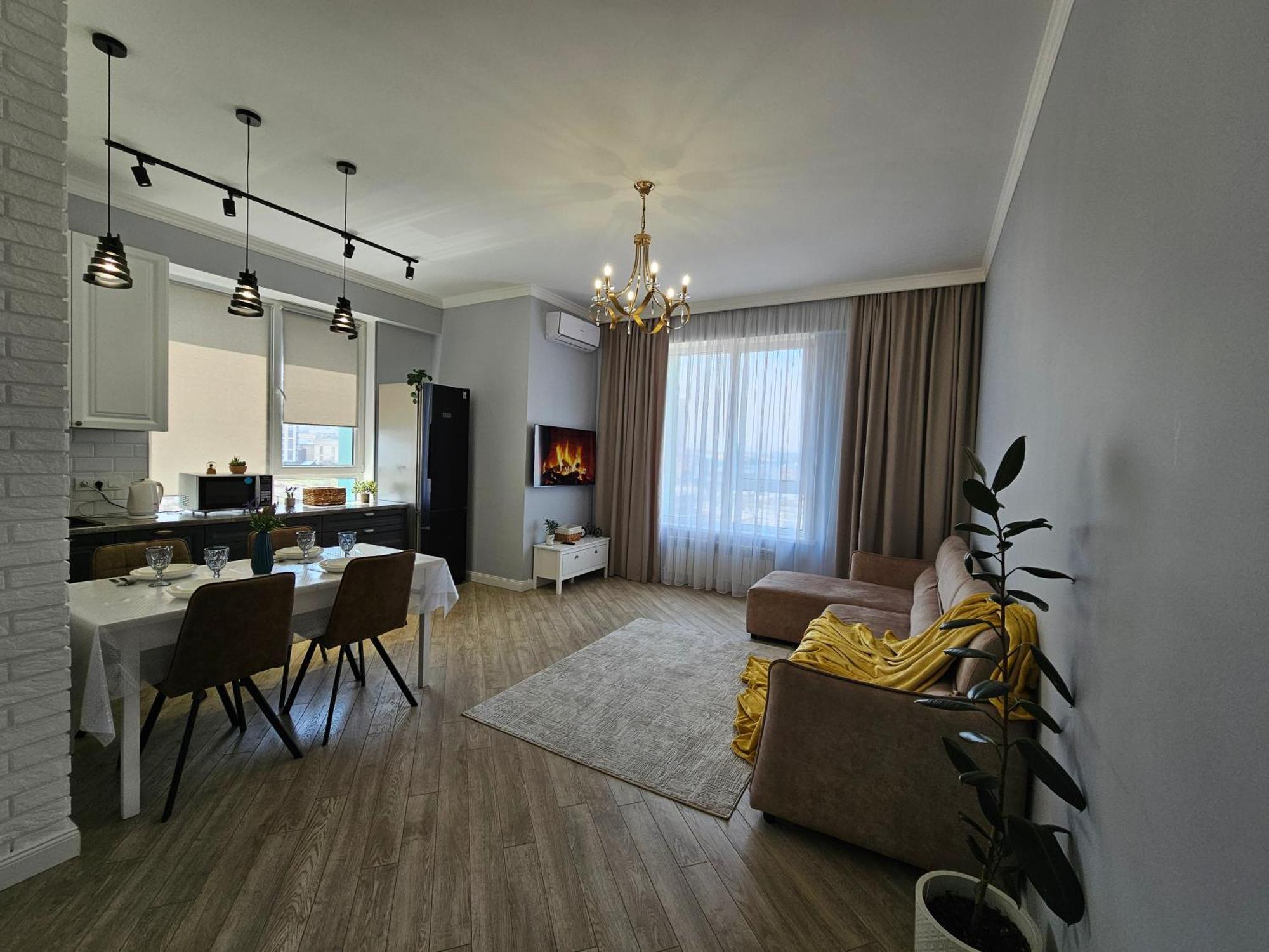 3 Room Gagarin Park Residential Complex Near Mega Shopping Mall Almaty Exterior photo